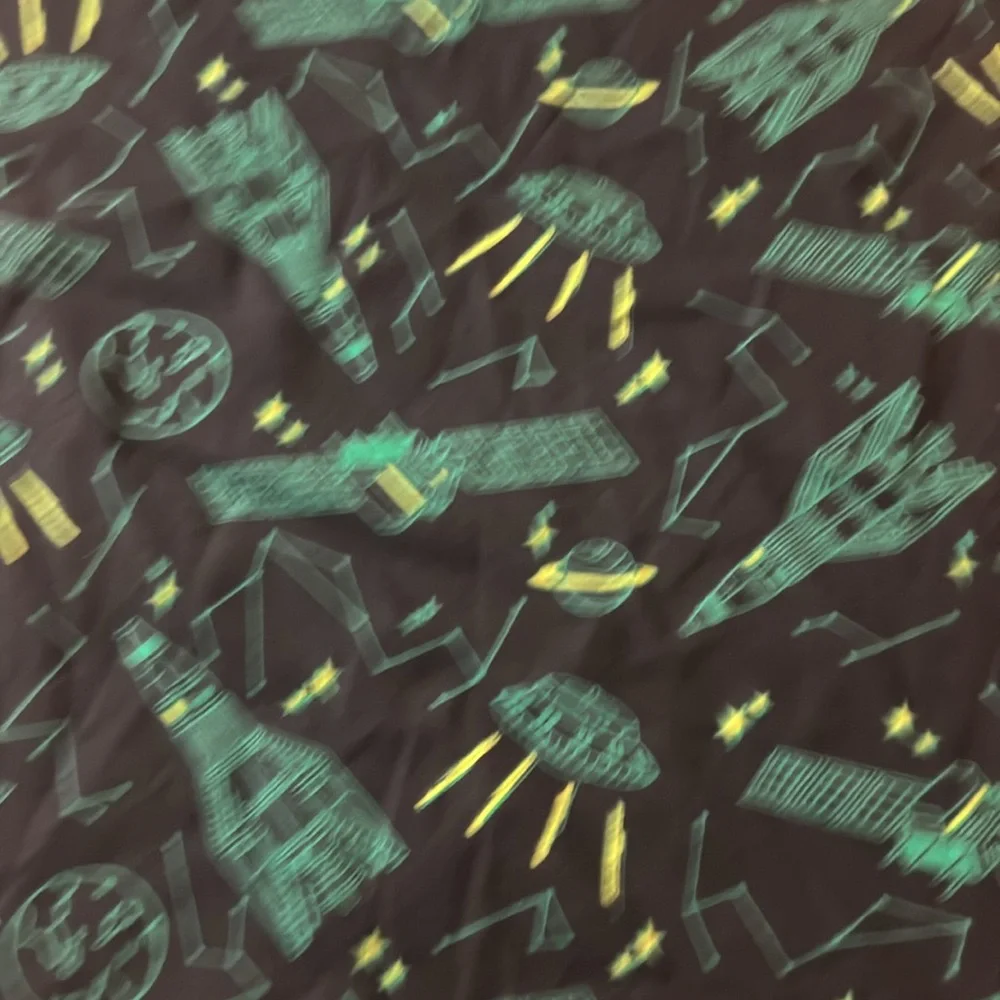 Black and Green Graphic T-Shirt - Picture 5 of 5